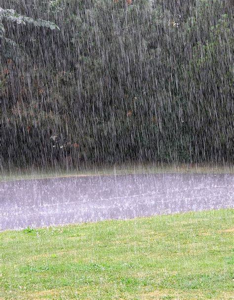 下大雨圖片|128,675 張 Heavy rain 圖片、庫存照片和向量圖